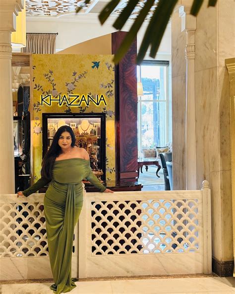 Charu Sharma (@x.charusharma.x) • Instagram photos and videos