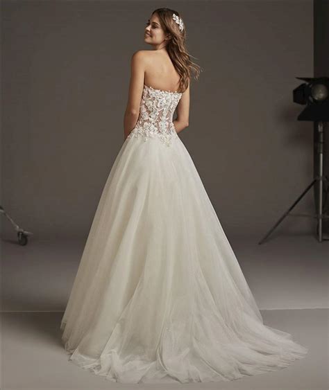 Pronovias Bridal Gowns | New York Lace - Nix | New York Lace