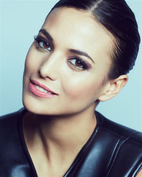 Elisa Mouliaá picture