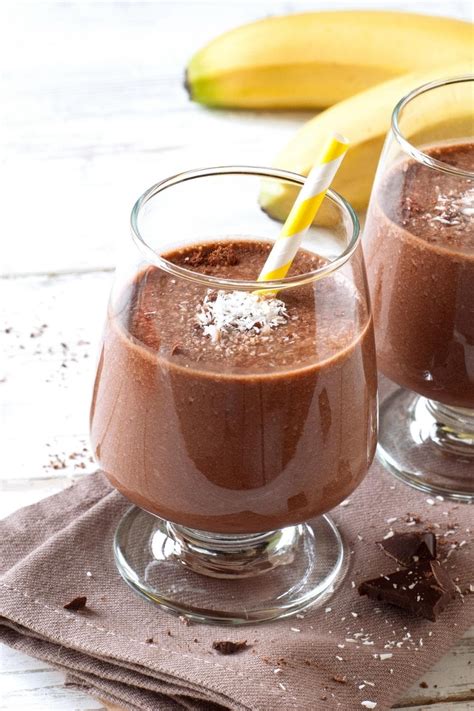 20 High Protein Smoothies (+ Easy Recipes for Weight Loss) - Insanely Good