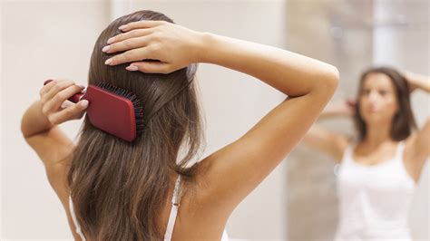 Reasons why you should stop backcombing your hair | HealthShots