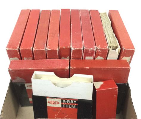 Lot - Vintage Watch Tower Jehovah Witnesses Magazines