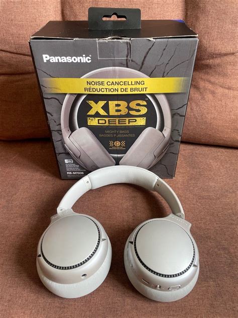 Panasonic RB-M700B Deep Bass wireless headphones on Carousell