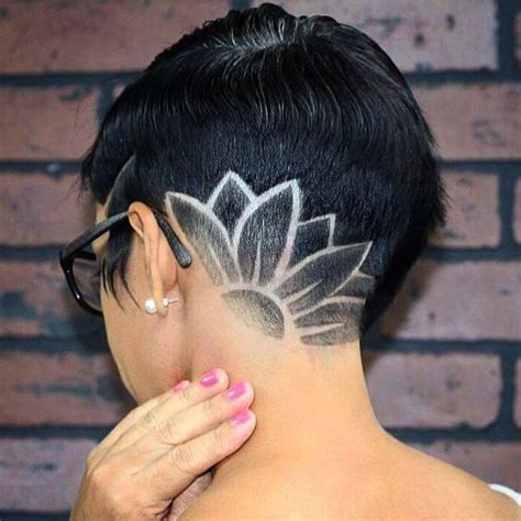 Corte Na Nuca Feminino Com Desenho