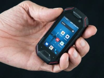 Выдержит ли самый маленький защищённый смартфон тест на прочность? - 4PDA