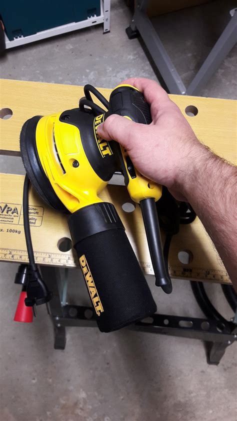 Dewalt DWE6423 - JustDIYIt