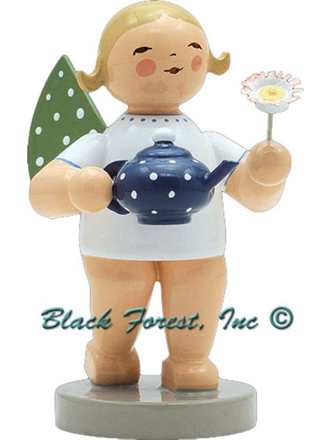 Local florists are reacting to the newest kuhn flowers designs 4