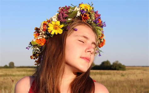 Ивана Купала: какие цветы надо вплетать в венок и что они символизируют ...