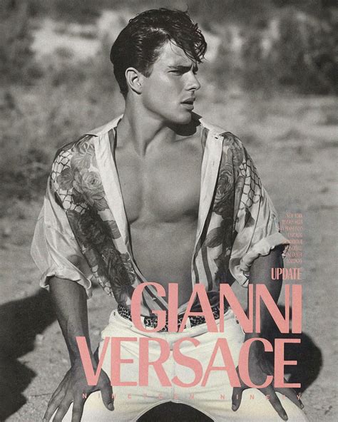 Male Model Retro - Gianni Versace 1992 s/s 1 - unidentified 2 - Greg