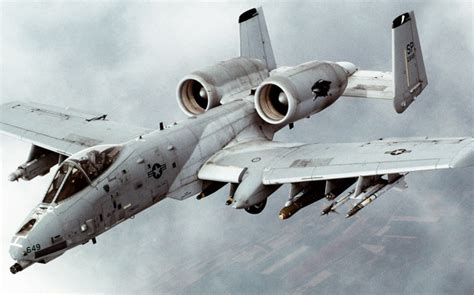 (VIDEO) A-10 Warthog v akcii | SECURITY MAGAZÍN