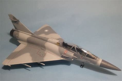m2000b2.jpg