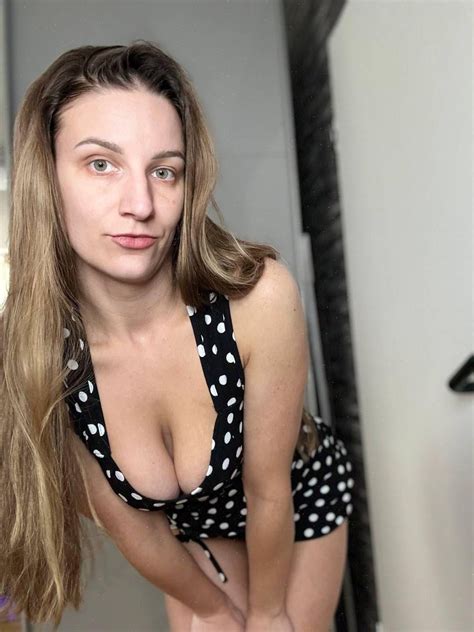 Every moment with you feels like magic 🌼 : r/Moderatoria