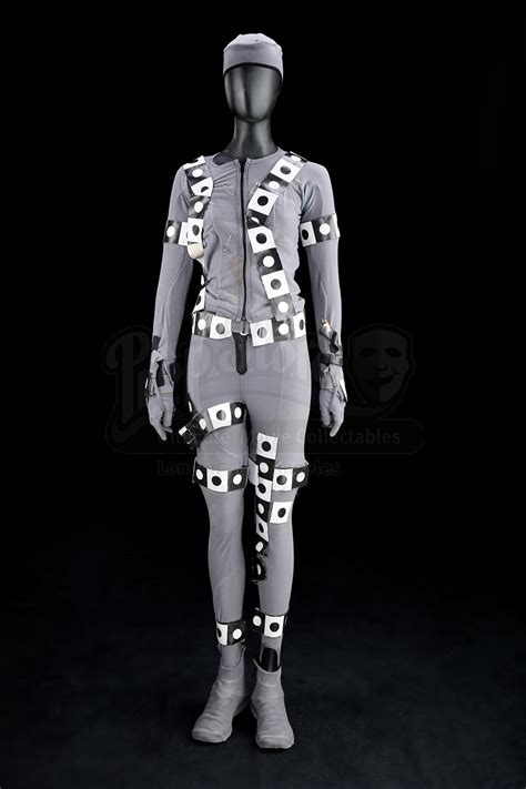 Major's (Scarlett Johansson) Gray VFX Suit - Current price: $450