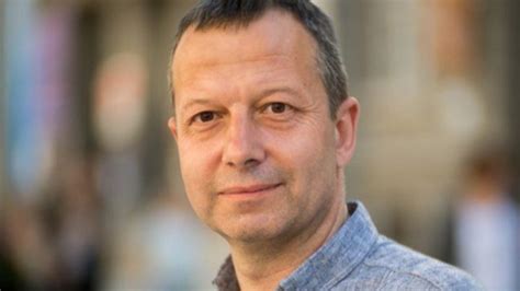 Поетът Росен Желязков: Цял живот се борим с вятърни мелници - Личности ...