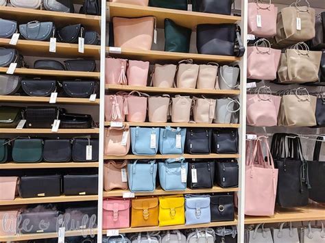 Toronto Shopping, Shopping Mall, Groom Accessories, Fashion Accessories ...