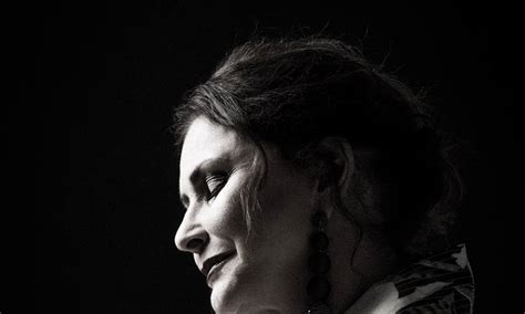 fafa de belem posa  ensaio exclusivo jornal  globo