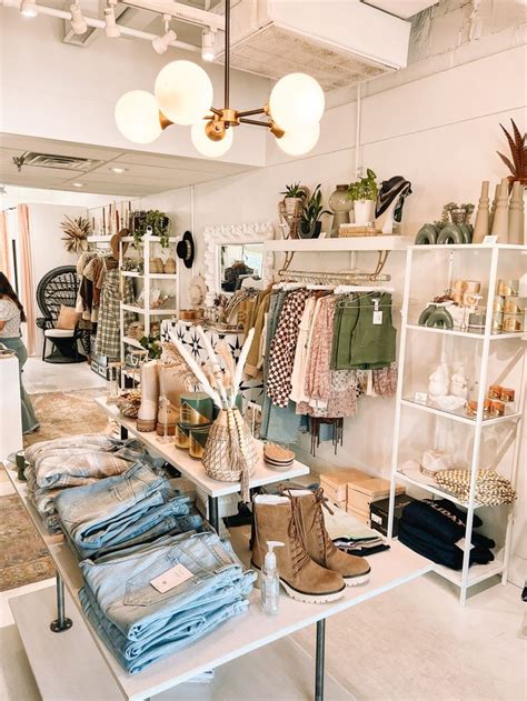 Pin su Nashville bachelorette