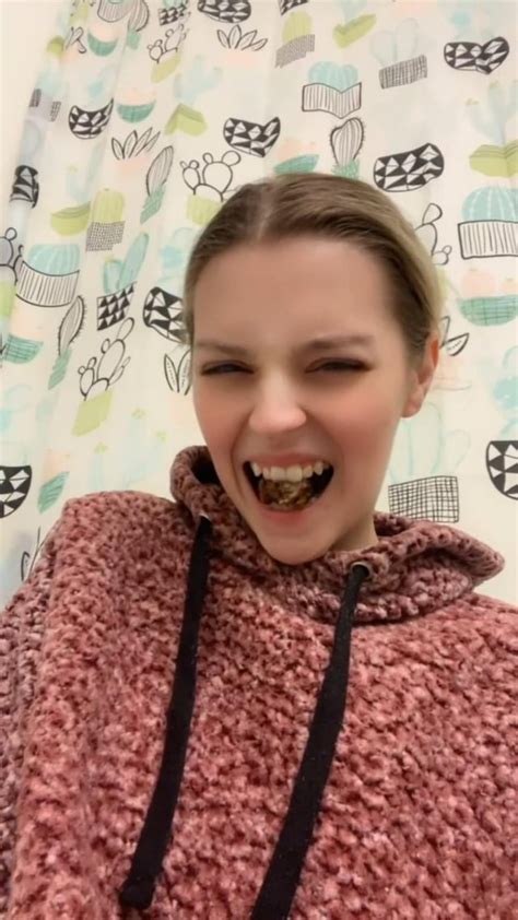 I like to be a shitty little girl daddy😭💩. Full video of me making ...