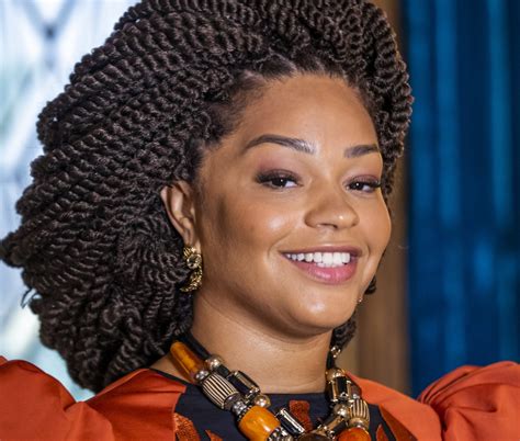 Juliana Alves analisa o figurino de Wanda, de Amor Perfeito: 'Sinto