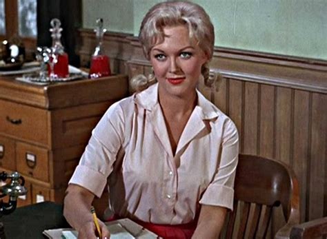 Sigrid Valdis Net Worth, Biography, Husband, Divorce & Cause of Death ...