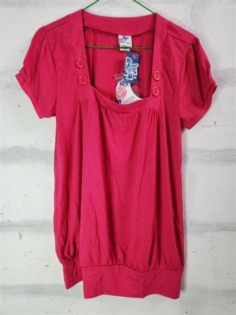Baju Top brand rumah mode, Fesyen Wanita, Pakaian Wanita, Atasan di ...