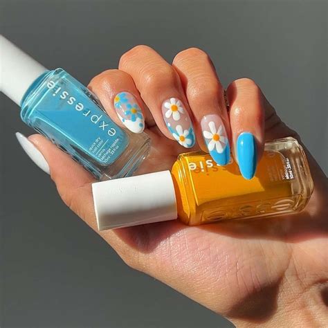 Nail Designs Daisy at Clara Stamps blog