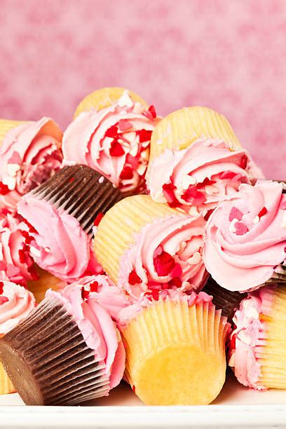 60+ Ruined Birthday Cake Stock Photos, Pictures & Royalty-Free Images ...