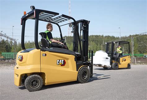 cat lift trucks eame forklift trucks warehouse equipment