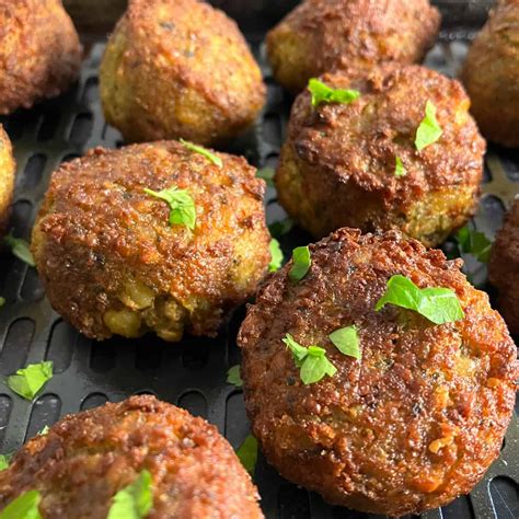 Frozen Falafel Air Fryer Recipe (Trader Joe’s Frozen Falafel)
