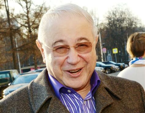 Евгений Петросян намекнул на звездное будущее сына Вагана