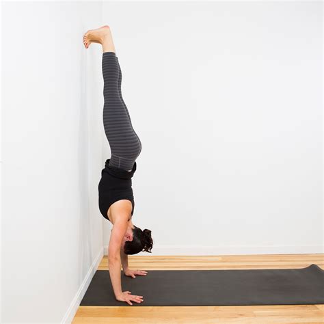 How to Master Handstand | POPSUGAR Fitness Australia