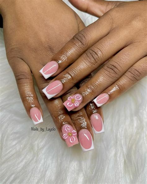 Luyolo Ntlontlo (@nails_by_luyolo) • Instagram photos and videos