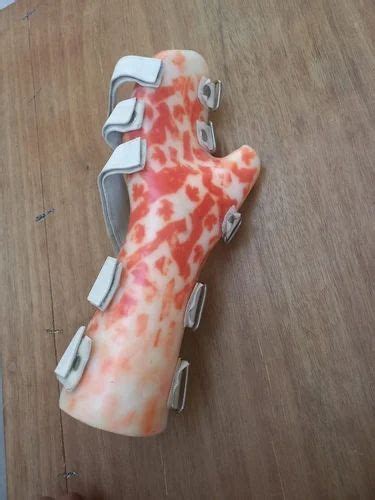 hand resting splint size medium  piece  gurugram id