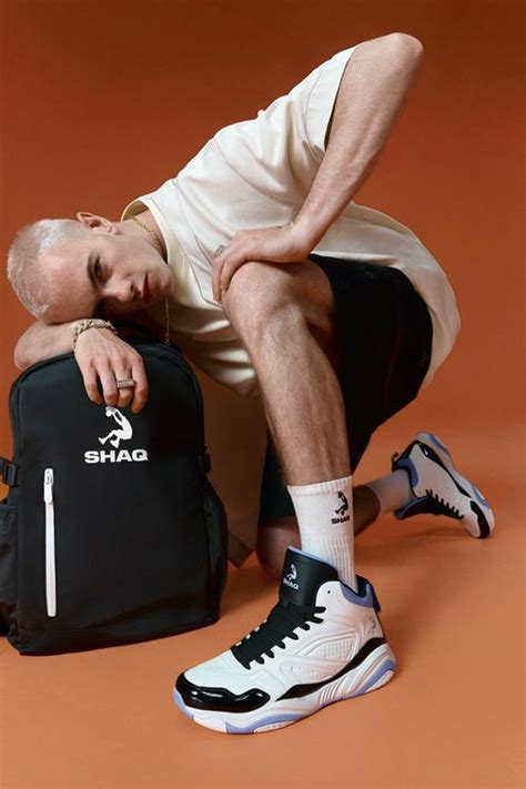 SHAQ w CCC! Poznaj historię marki i zobacz jej ofertę!