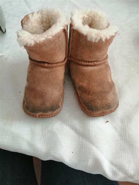 How to clean these uggs? : r/CleaningTips