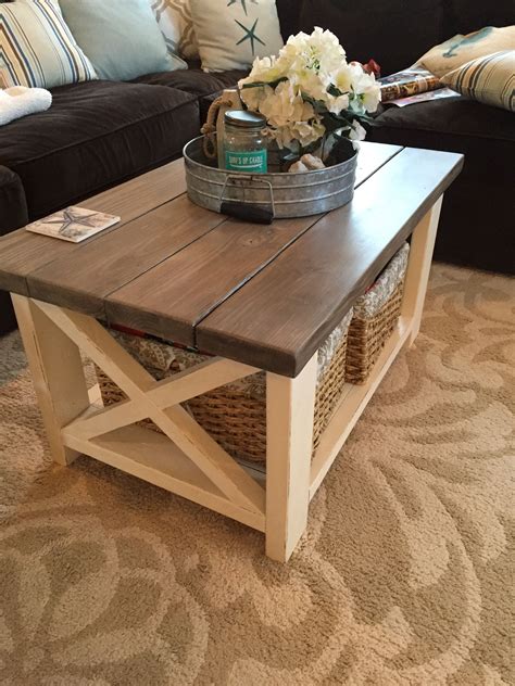 Homemade Farmhouse Coffee Table / rustic farmhouse coffee table Odile