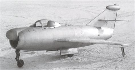 Mikoyan-Gurevich KSK: The Lil’ MiG-15. | Aviation Rapture
