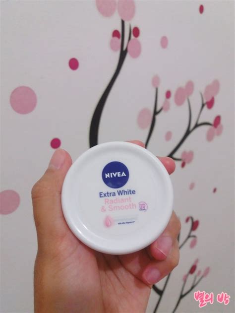 REVIEW: Nivea Extra White Radiant & Smooth Cream - Tampil Cantik