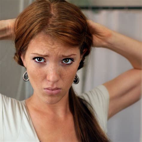 The Freckled Fox: hair tutorial // Loopy Low 'Do'