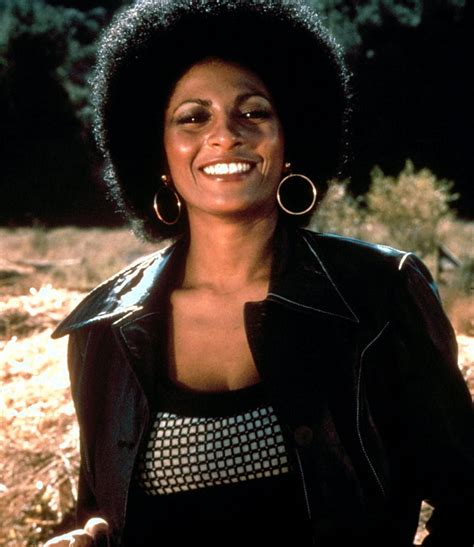 Foxy Brown Pam Grier 1974 Photo Print (8 x 10) - Walmart.com