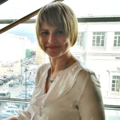 Елена: русскоязычный репетитор английского по Скайп.