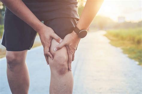 Nationally Recognized Pain Doctor | Knee Tendonitis: Symptoms, Causes, Treatment