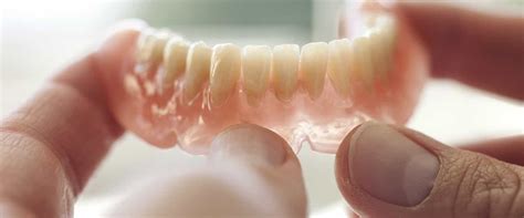 Understanding the Pros and Cons of Snap-On Dentures