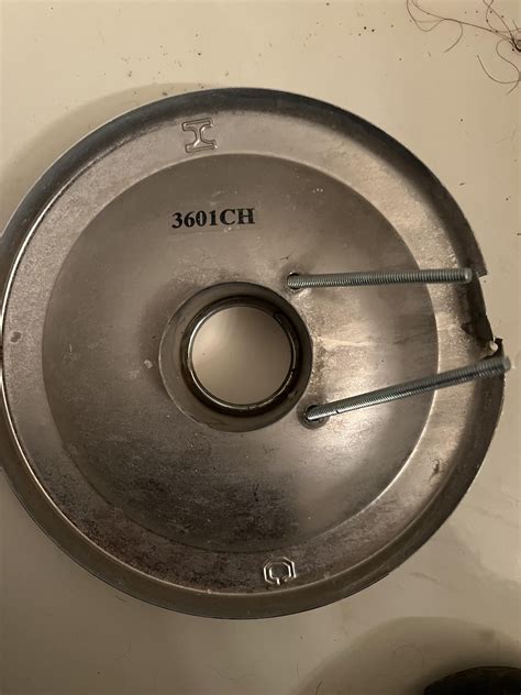 Trying to fix leaky bath faucet. Can’t find the brand. I know I need to