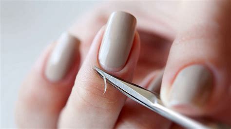 12 ошибок домашнего маникюра, которые испортят все