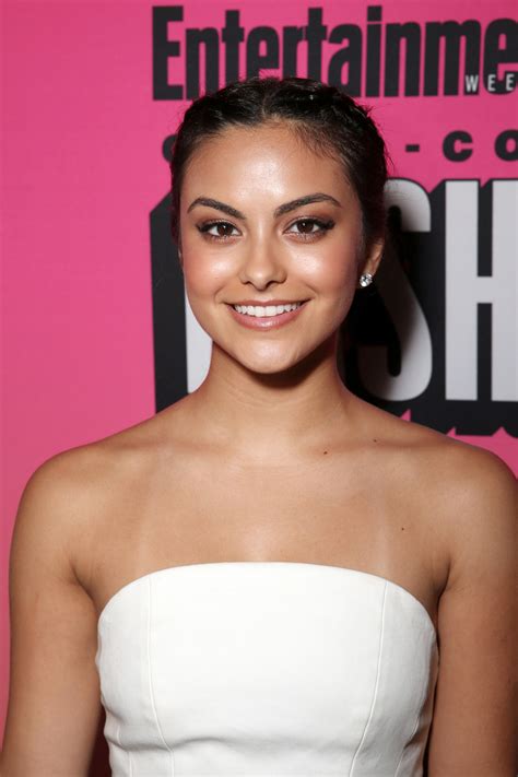 Camila Mendes