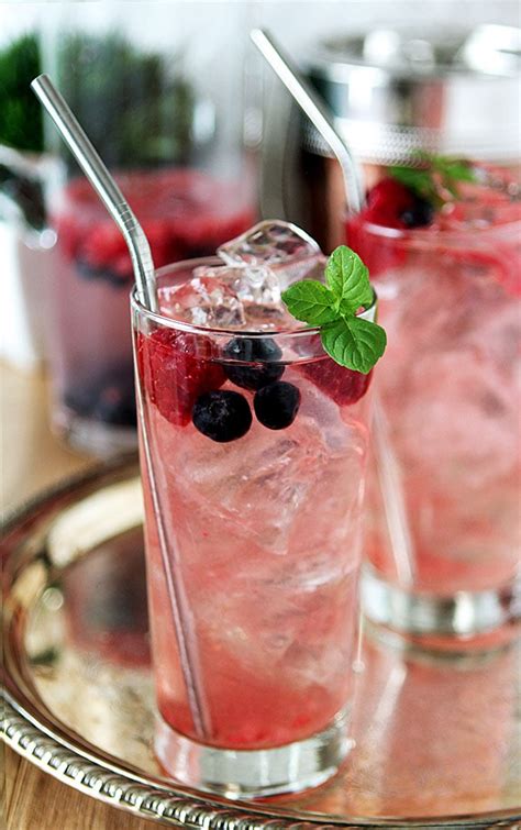 Summer Vodka Drinks : 15 Vodka Cocktail Recipes Perfect For Summer ...