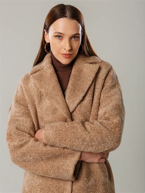 Купить женские средние пальто КМ898 S капучино