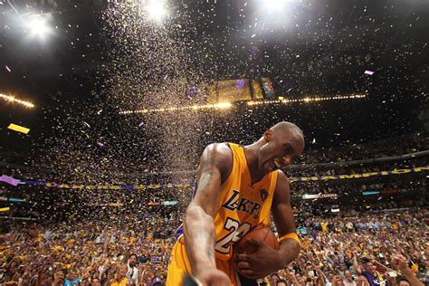 The Ultimate Kobe Bryant Photo. Greatness Personified. : r/lakers
