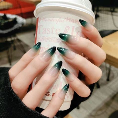 Pin by yliksi on Ваши пины | Artificial nails, Fake nails, Stylish nails